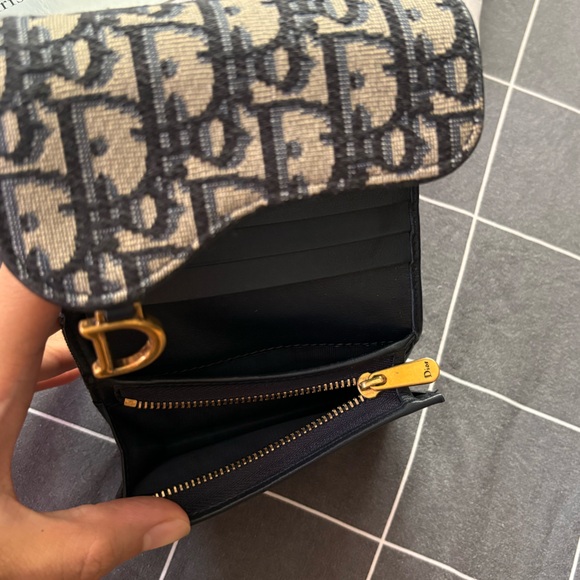 *FULL SIZE WALLET, NOT CARDHOLDER* Dior saddle oblique print, never used - Picture 5 of 8